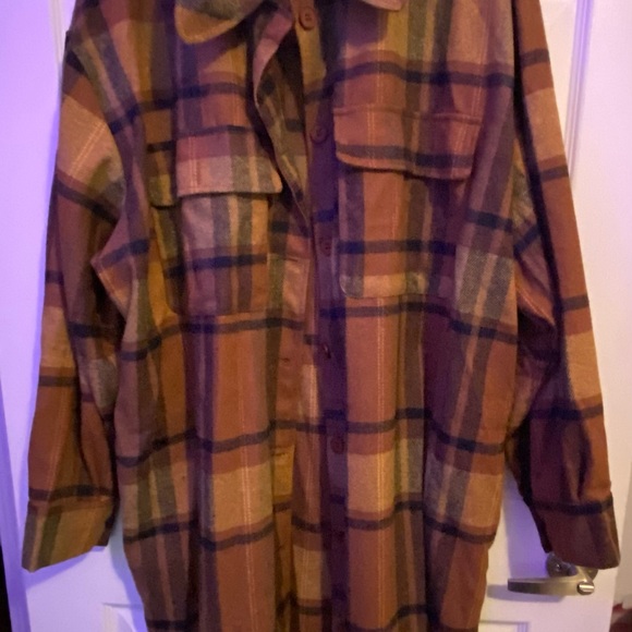 Fashion nova shacket - Picture 4 of 5